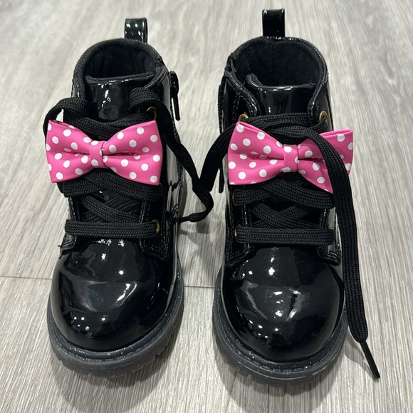 Minnie Mouse High Top Black Combat Boots Toddler Girls Baby Size 6 Disney - Picture 3 of 13